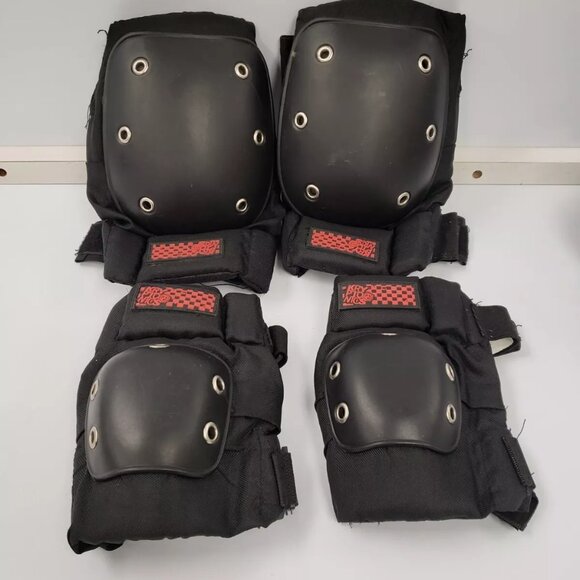 (68239-8) Bravo Sports Roller Blade Pads-Size M/L - Picture 1 of 12